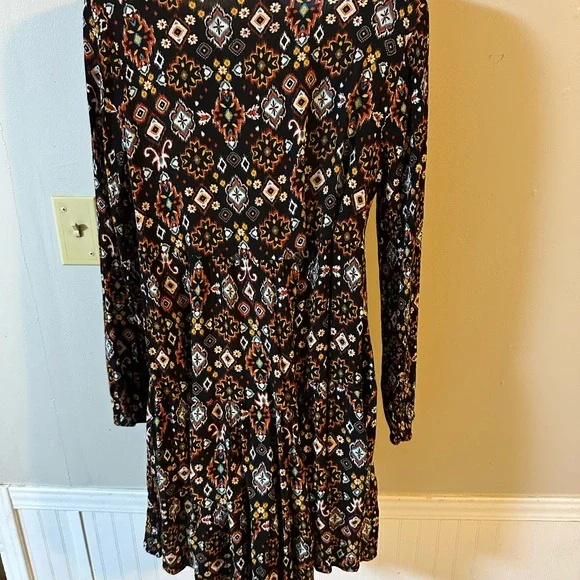 Dress - Picture 4 of 4